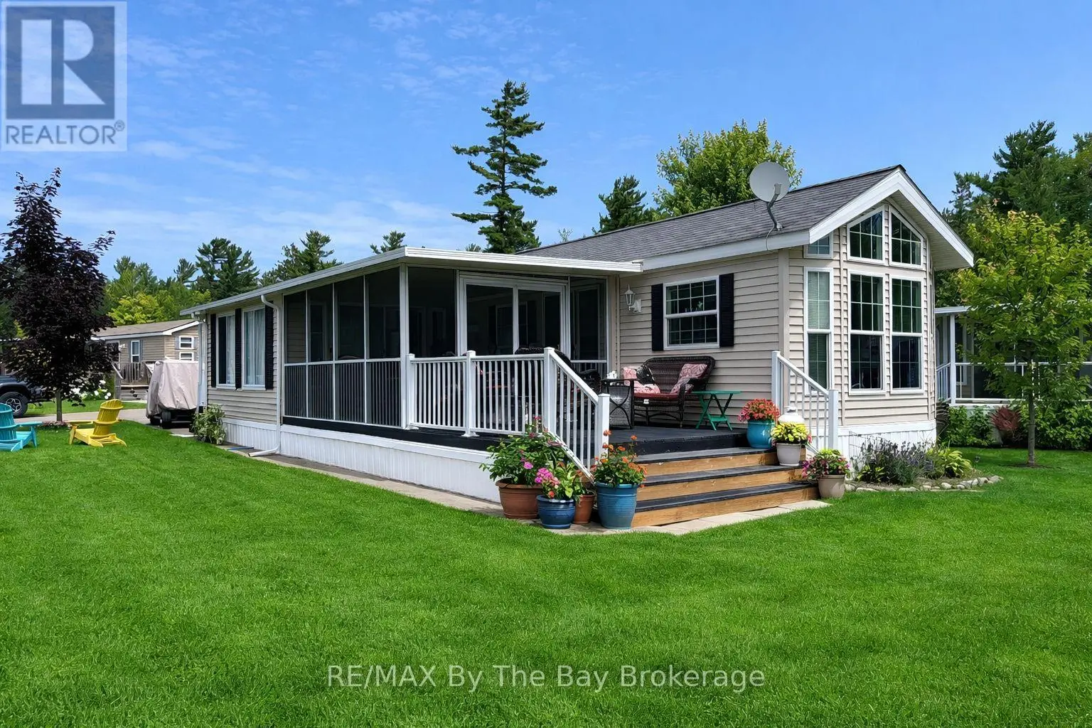 15 Kenora Trail, Wasaga Beach